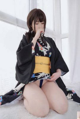 Shirogane 81 “Japon Kimono 2” vücudunun alt kısmını ortaya çıkarmak ve onu seksi kılmak için inisiyatif alıyor (64P)