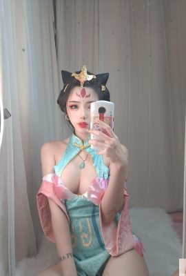 Yang Yuhuan-büyümüş göğüsler ve güzel kalçalar, adil ve dolgun, seksi ve çekici (22P)