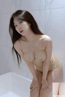 Koreli güzel Shanny banyoda ıslanıyor ve baştan çıkarıcı oluyor (32P)