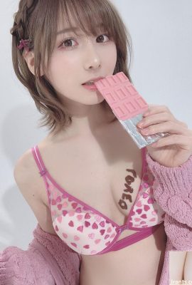 けんken (けんけん) “Pembe İç Giyim + Saf Üniforma” Göğüsleri sandviçleyen çikolata çok lezzetli (38P)