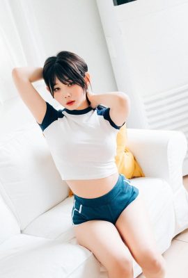 (ZIA.Kwon) Koreli kızın güzel göğüsleri ortaya çıkmaya hazır… Süper ateşli bir vücudu var (55P)