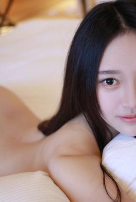 Seksi ve çekici kız Tang Qier'in açık tenli kalçaları göz alıcı (24P)