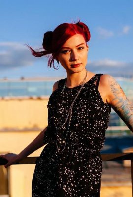 (Suicide Girls) Ultraamarie – Beyaz Geceler (