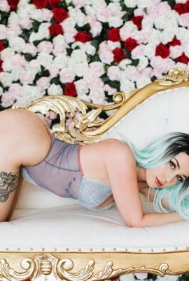 (Suicide Girls) Alilee – Çiçek Gücü