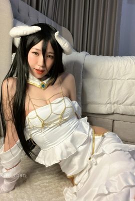 (MERIOL CHAN) Albedo Cosplay Derebeyi (70P)