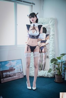 (BLUECAKE) Jeong Jenny – Hizmetçi Cosplay (112P)