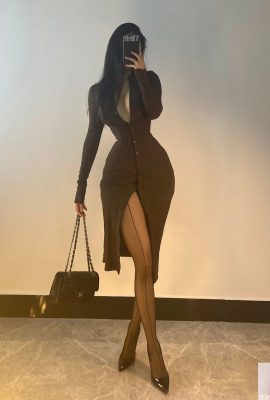 Baştan çıkarıcı “XEva Pretty Girl” izleyicilerin dikkatini çeken göz alıcı bir görünüme sahip (14P)