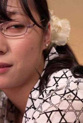 Miogawa Haruka: Yardımlı kadın patronu (21p)