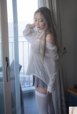 (Raon) Tatlı ve seksi içbükey eğriler insanları sevmek istiyor (50p)
