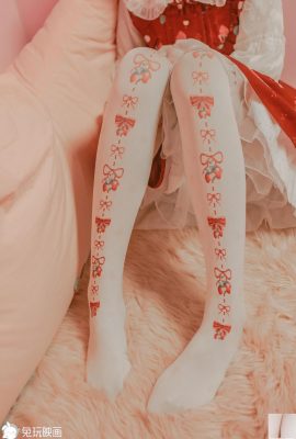 (Tavşan filmlerle oynuyor) – Çilek Lolita (40p)