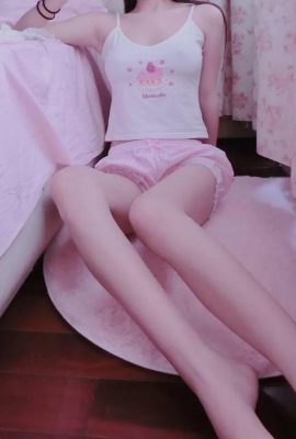 (Tavşan filmlerle oynuyor) – Bu ayak parmağı (14p)