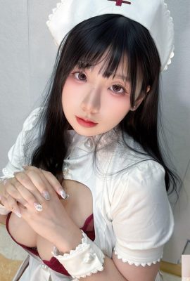 “Little Bunny's Night” her türlü sıcak ve güzel göğüs fotoğrafları (23p)