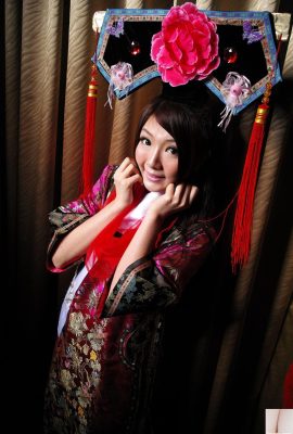 Winnie Xiaoxue ve Xiaoyu “Prenses Zhen Huan'a Yeni Yıl Selamları” (59p)