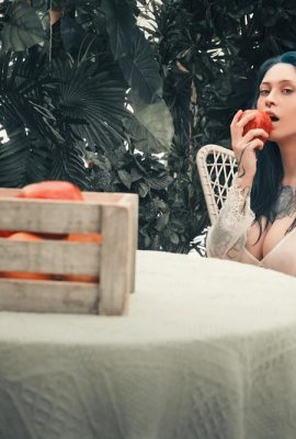 (Suicide Girls) 16 Mart 2025 – Frutella – Botanik Aşk Bahçesi (46p)