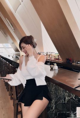 Guoguang tarafından yardım edilen çarpıcı güzellik Victoria, görünmeye yardımcı olur ~ güzel görünüyor ve güzel bir figürü var (8p)