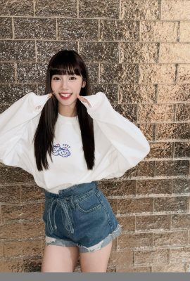 “Abby_lin Xialei” ince bel ve göğüslü kraliçe benzeri mizaç (34p)