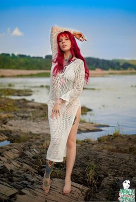 (Suicide Girls) 20 Mart 2025 – Hellia – Denizkızı var (48p)