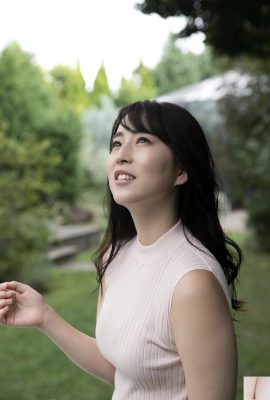 (? (rafte) Derin yüz özellikleri, insanların figürlerini büyülemesini sağlar ve daha da göz alıcıdır (27p)