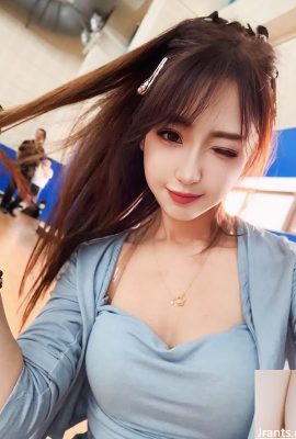 Üst düzey büyük göğüsler “Fang Xiaohui”