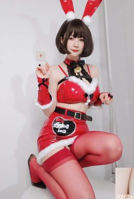 Güzel yüz “Silver 81” in harika bir figürü var (10p)