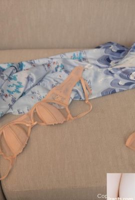 (XiuRen) HD Fotoğraf 2022.02.07 No.4552 Tang Anqi 65p)