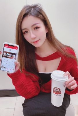 Tatlı kız kardeş “küçük bir yumurta sarısı” uzun bacaklardan çok faul (10p)