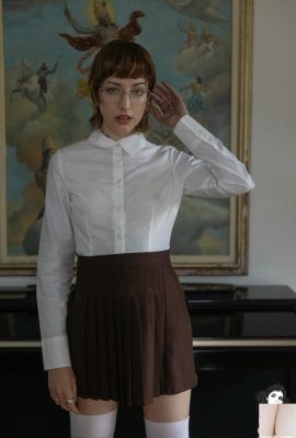 (Suicide Girls) 06 Haziran 2025 – Missfernandez – Piyano Muse (61p)