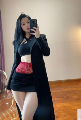 Altın Oran “Qiao Niuqianiutt” İmzalı Gülümseme çok tatlı ve cazip (10p)