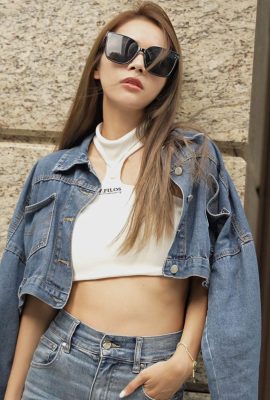 Kamarlı ailenin saf yüzünün altında gizlenmiş cazip beden “Siang Siang” (11p)