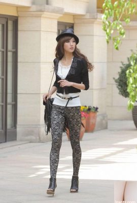 (Çevrimiçi koleksiyon) Tayt ve dar eteklerde en iyi güzellik (22p)