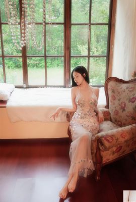 (Ulusal Model İnsan Vücudu) Nnian”Sequin Şeffaf Elbise” (57p)