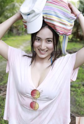 (Saaya Saya) Güzel figürünü gösteren güzel olgun kadın, son derece cazip (33p)