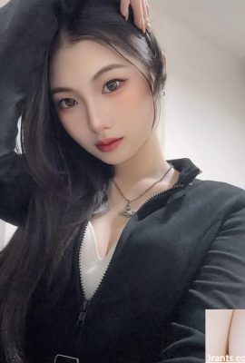 Seksi model “Yu Yan” benzersiz cazibesine sahiptir (10p)