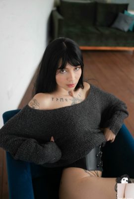 (Suicide Girls) 21 Haz 2025 – Psylunar – Evin En İyi Görünümü (53p)