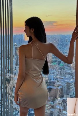 “Miaozhi” anime'deki kahraman gibidir (10p)