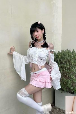 Seksi güzellik “Qian Bao” o kadar faul ki seks dolu (12p)