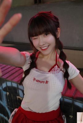 Küçük at kızı “Dong Aiyun” göründüğünüz her görünümü kızdırıyor (10p)