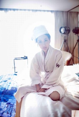 (Press Girl) Liang Qiqi (40p)