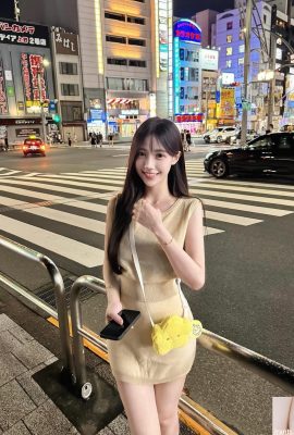 “Zhang Qiqi”nin güzel göğüsleri ve bacakları doğrudan görüşünüzün sınırlarını zorluyor (10P)