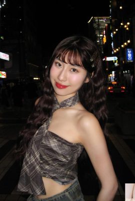 “Yuna Yuna” büyüleyici ve tatlı bir yüze ve ateşli bir figüre sahip (10P)