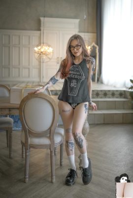 (Suicide Girls) 23 Temmuz 2025 – Alenagzhel – Doğum Günü Pastanız (41P)