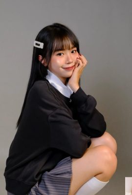 “Winnie Zhizhi” tatlı bir gülümsemeye ve durdurulamayan büyüleyici elektrikli gözlere sahip (10P)