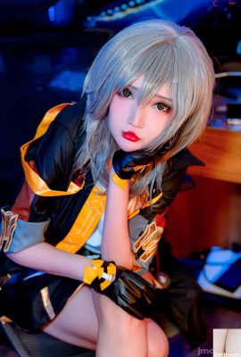 Bilinmeyen Cosplayer – Stelle (22P)