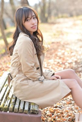 (Takanashi Mizuki) Bunu giymek o kadar samimi ki ona daha fazla bakmadan edemiyorum (25P)