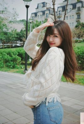 Tatlı kız “Dinghui Venüs” güzel figürünü saklıyor ve sürpriz yapmak için ortaya çıkarıyor (10P)