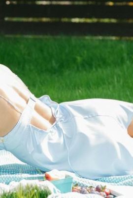 (Playboy Plus) 03 Ağu 2025 Ön Yayın – Yeşil Örtülü (32P)