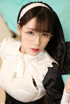 “La Xiaola” süper şiddetli hissettiren yuvarlak ve dolgun bir figüre sahip (10P)