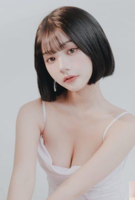 “Xiao Ruo” ince bir vücuda sahip ama iyi bir vücuda sahip… Buhur kokusu güçlüdür (10P)