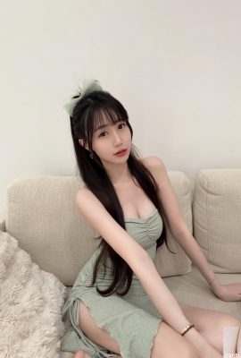 “Youyou” en iyi görünüme ve mizaca sahip ve göğüsleri ortaya çıkıyor (10P)