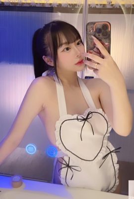 “Bei?(z)” Yumuşak beyaz süt o kadar dolu ki taşıyor ve şok ediyor (10P)